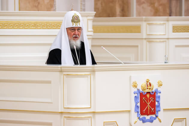 Патриарх Кирилл призвал депутатов ввести ограничения возможностей ИИ-технологий