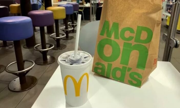 Mc'Donalds признал, что бумажные трубочки никак не помогут экологии