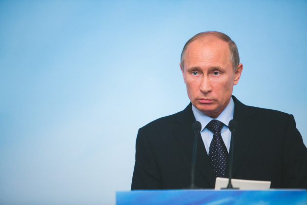 Путин подписал закон о предустановке российских приложений