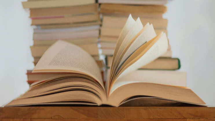 Маркетплейсы хотят очистить от книг с нецензурной лексикой