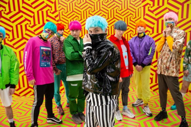 OPPO и ХЛЕБ сняли рекламу-пародию на K-POP