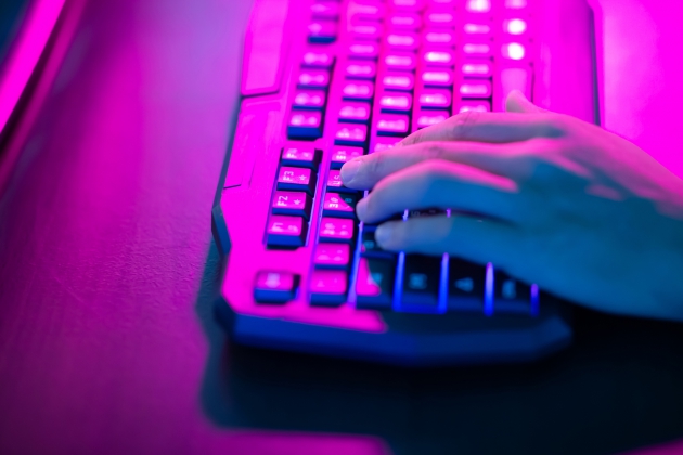Минпросвещения: уроки игры в Dota 2 переутомят школьников