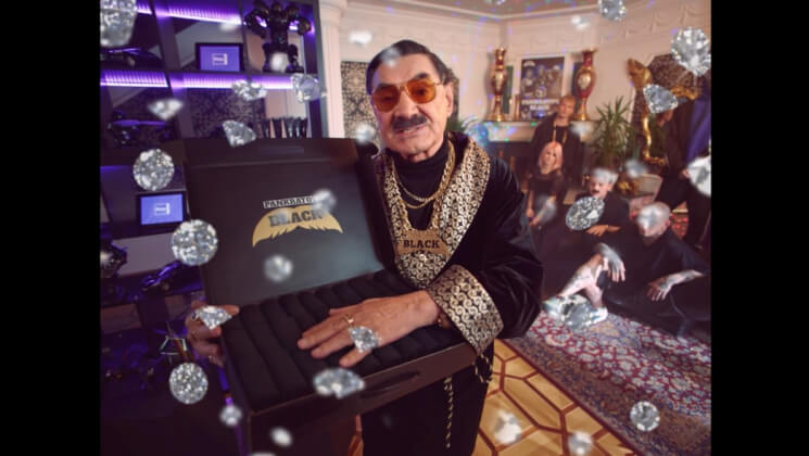 BBDO Moscow к «черной пятнице» создал ролик для «Беру» с Панкратовым-Черным