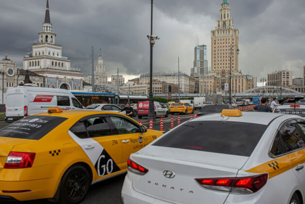 В России снизились цены на такси