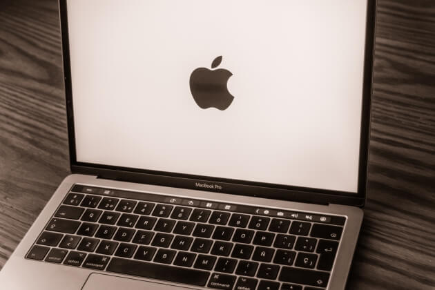 Американским пассажирам запретили проносить в самолет самовозгорающиеся MacBook Pro