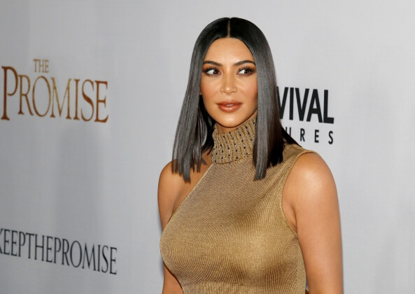 Ким Кардашьян получает миллион долларов за каждый рекламный пост в Instagram