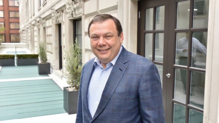 Фридман и Авен продали доли в «Альфа-банке» ради отмены санкций ЕС