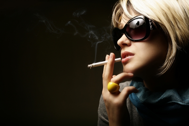 Philip Morris приостановил рекламу у блогеров из-за возрастного ценза