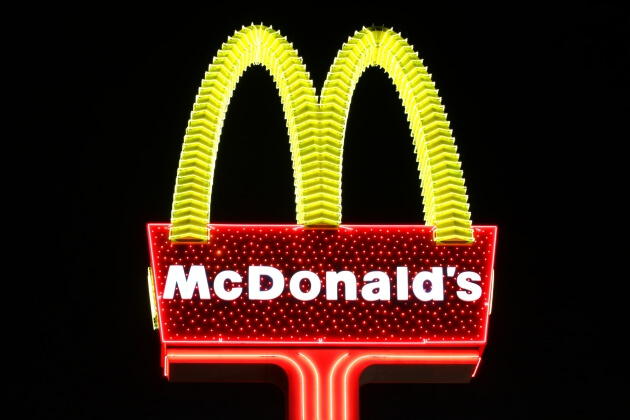 McDonald`s откроет специальные заведения для сервисов доставки