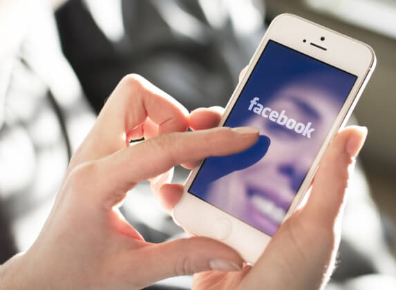 В Facebook может исчезнуть счетчик лайков под постами