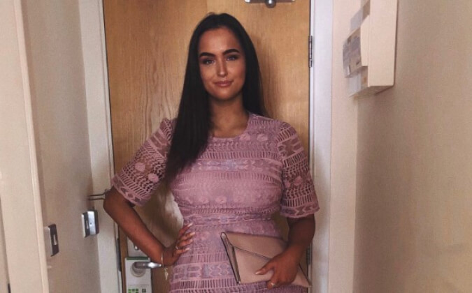 Asos поместил раскритикованную пользователем Tinder фотографию девушки на своем сайте