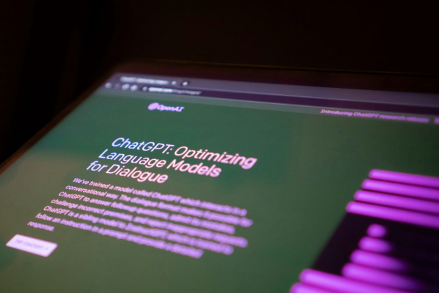 OpenAI отозвала обновление ChatGPT после жалоб на подхалимство чат-бота