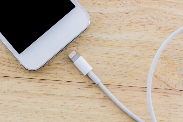 Restore: запустит производство аксессуаров для iPhone под СТМ