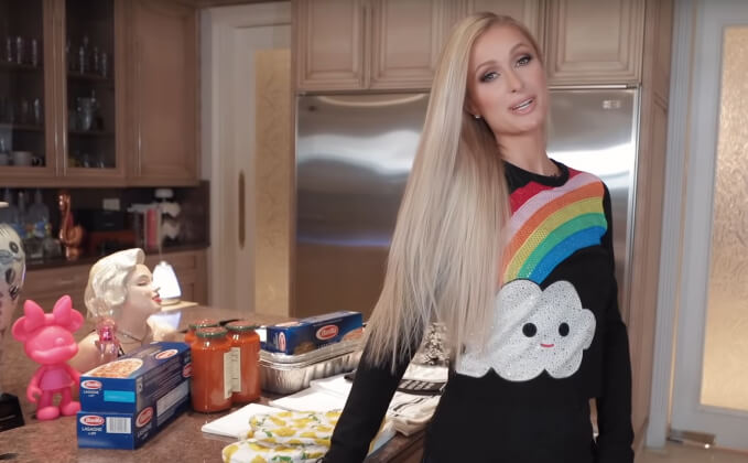 Пэрис Хилтон запустила кулинарное шоу на YouTube