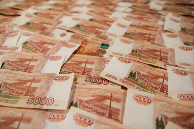 Банки массово отказывают россиянам в кредитах