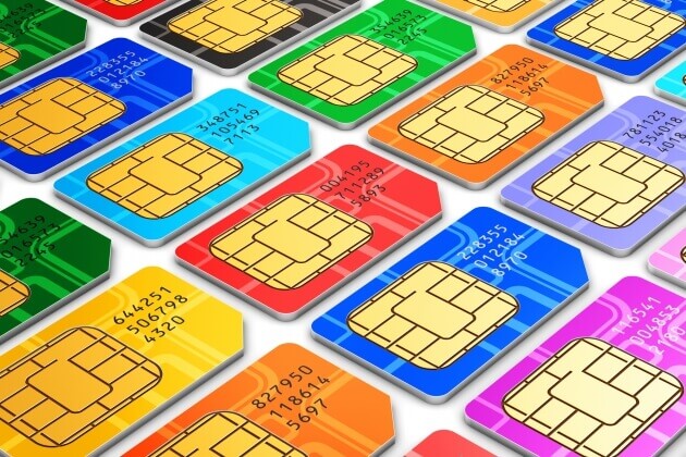 Ведущие операторы и ФСБ выступили против электронных SIM-карт